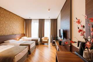 Отель Hotel Tbilisi Tower Тбилиси Трехместный номер «Комфорт»-2