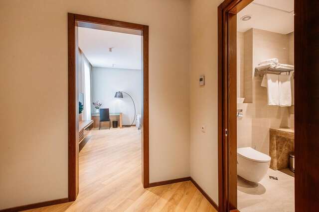 Отель Hotel Tbilisi Tower Тбилиси-16