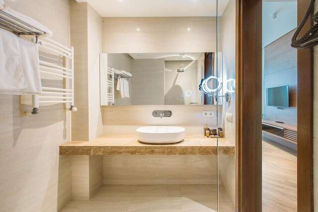 Отель Hotel Tbilisi Tower Тбилиси-24